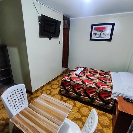 נאסקה Hostal Continental מראה חיצוני תמונה